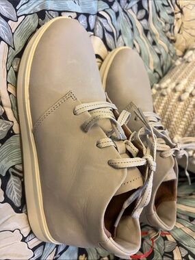 NEW women's Olukai Wao Chukka Boot in cloudy gray 8.5